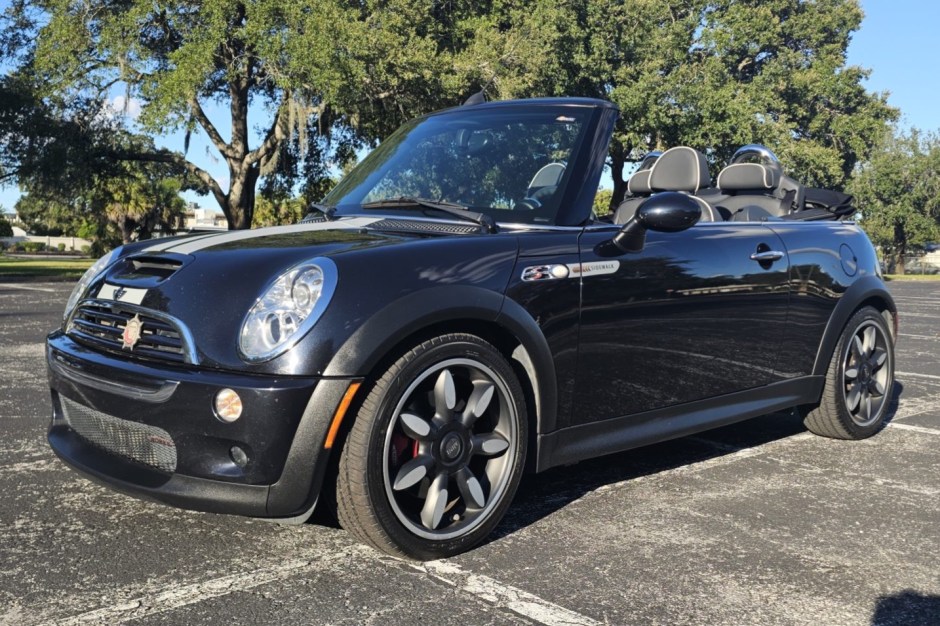 2008 Mini Cooper S Convertible Sidewalk JCW 6-Speed at No Reserve