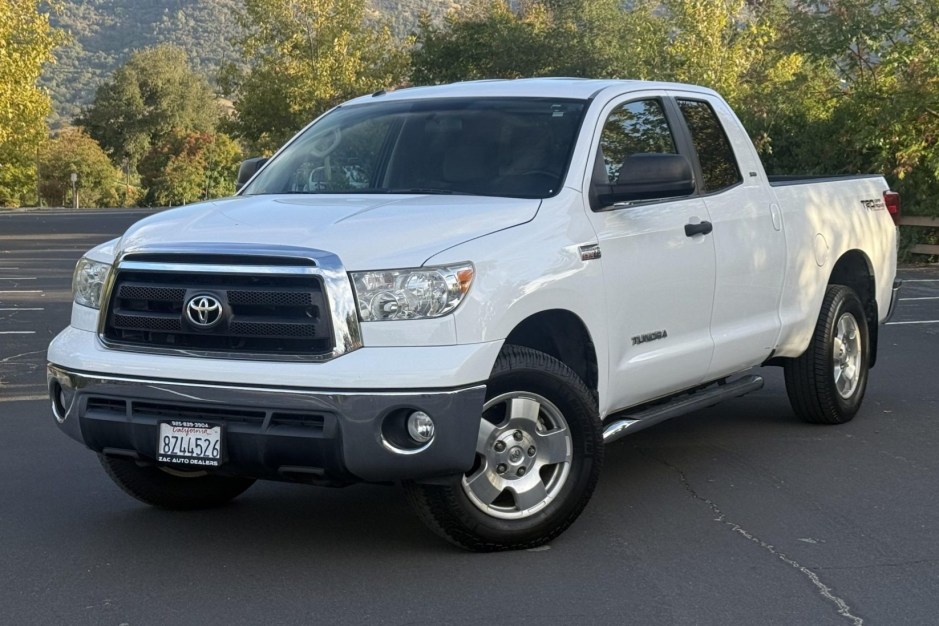 2011 toyota tundra img 1190 17131