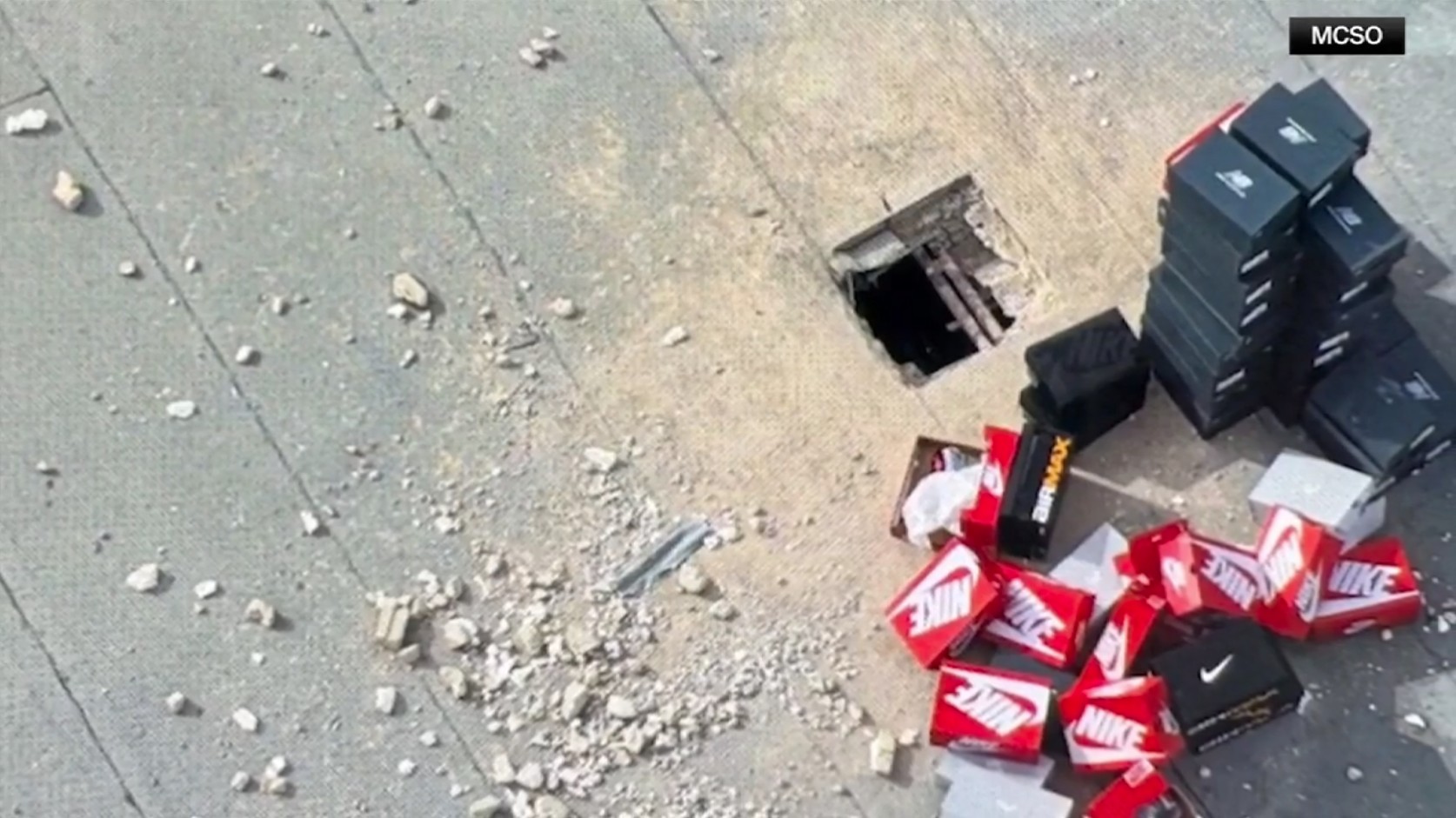 251023 treasure coast mall sneaker heist roof