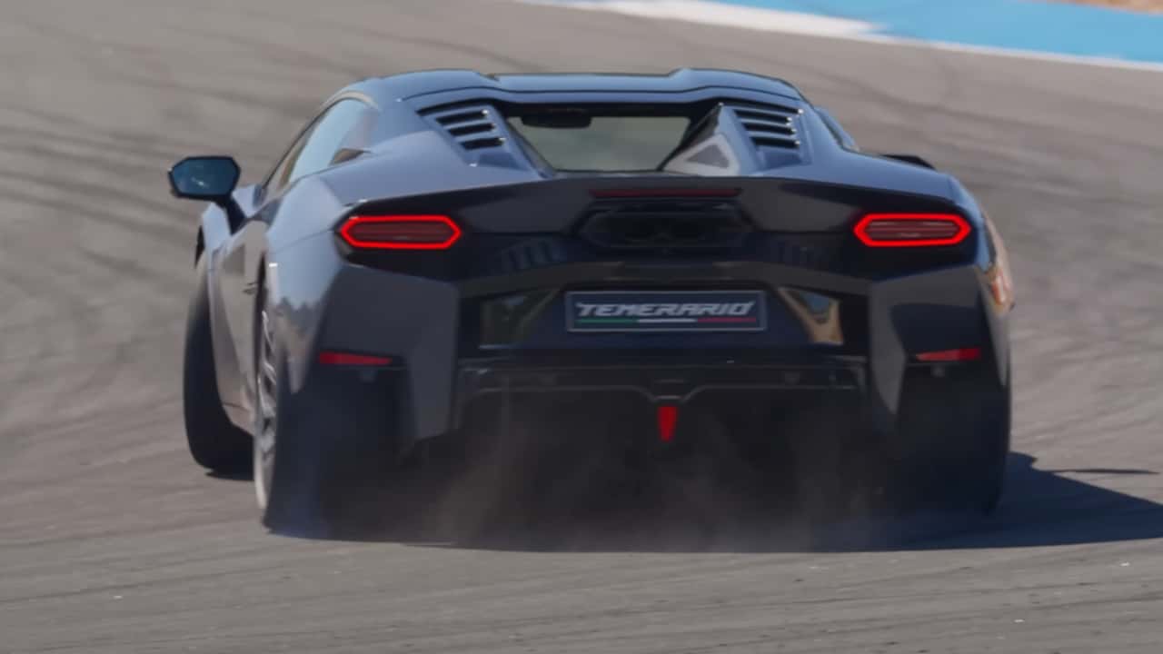 lamborghini temerario rear hero