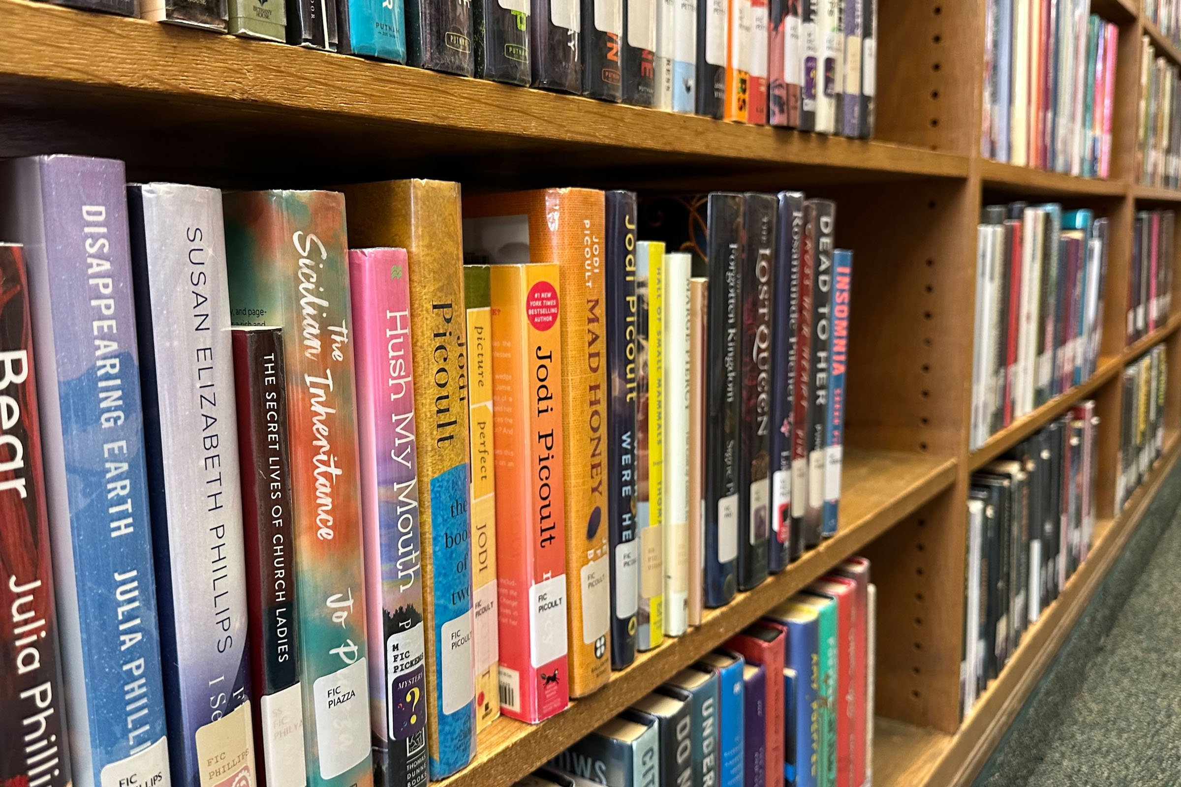 20251110 vn nhbooks 001