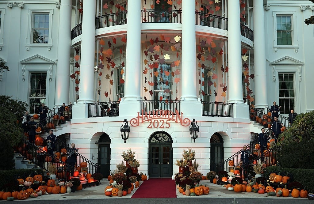 gettyimages 2244230444 ghosts