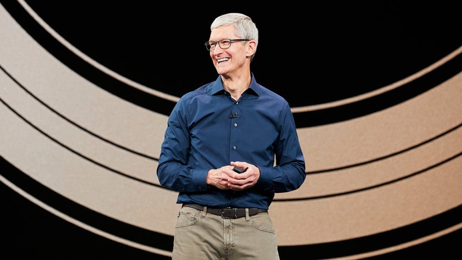 is apple ceo tim cook stepping down next year here are the facts