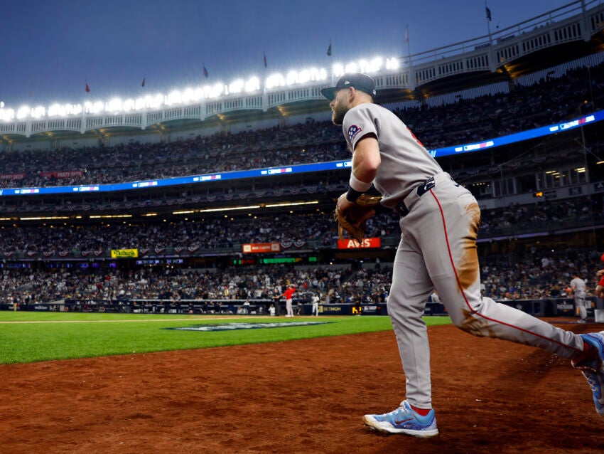 trevor story red sox opts in contract 690cb24ddd324 850x638 1