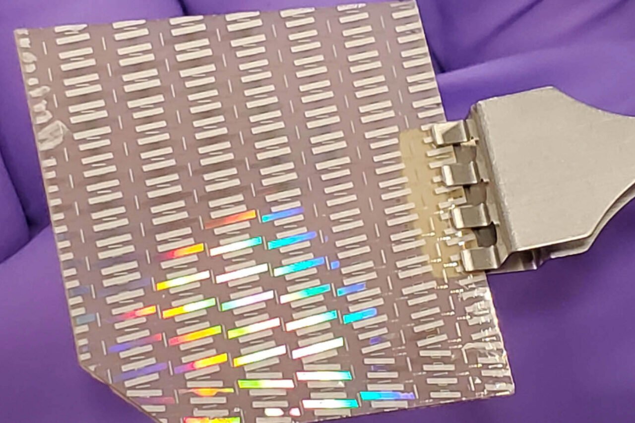 microchip sensor nuclear reactor 1280x853 1