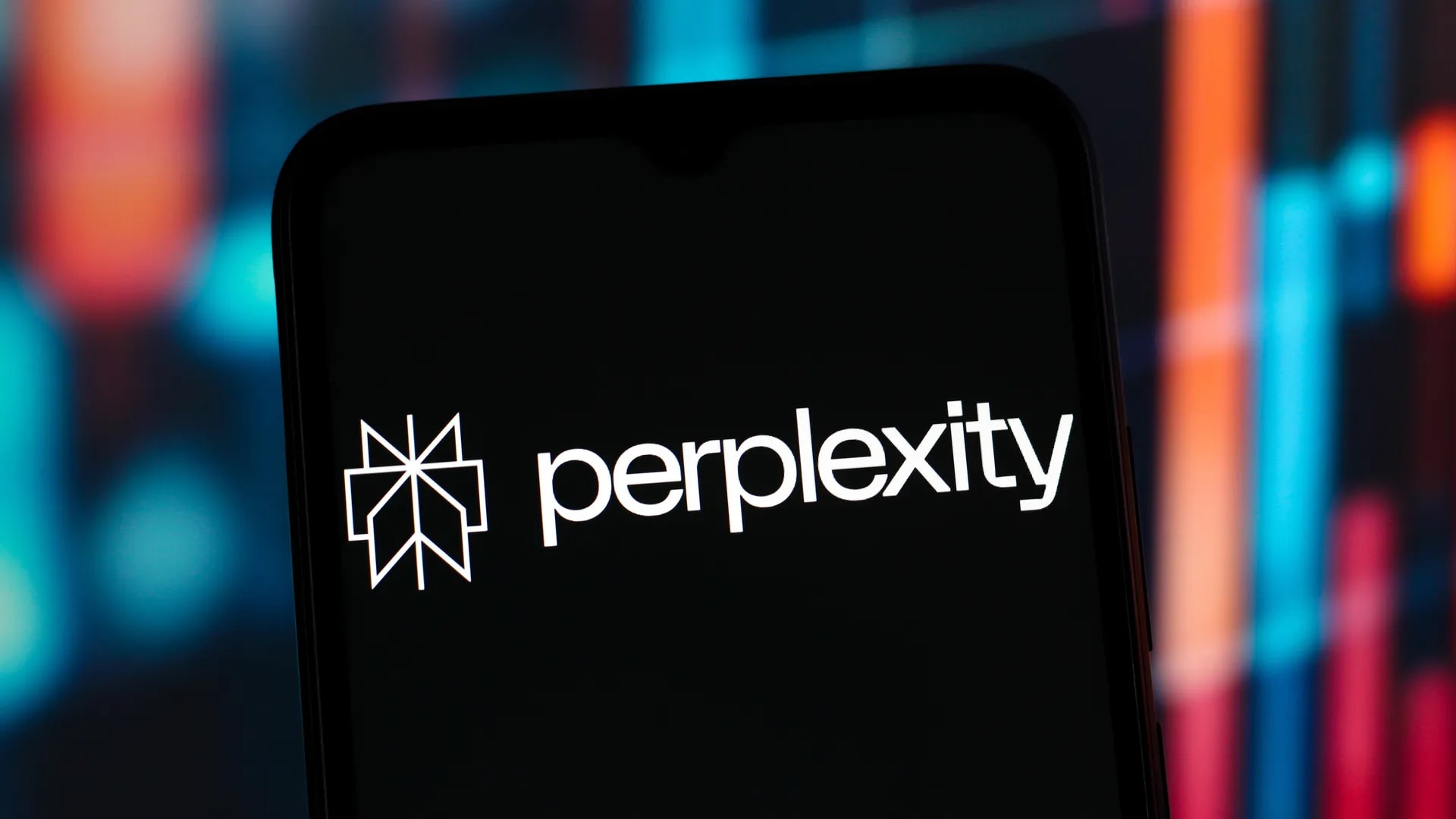 Snapchat (SNAP) announces $400 million deal with Perplexity AI search engine