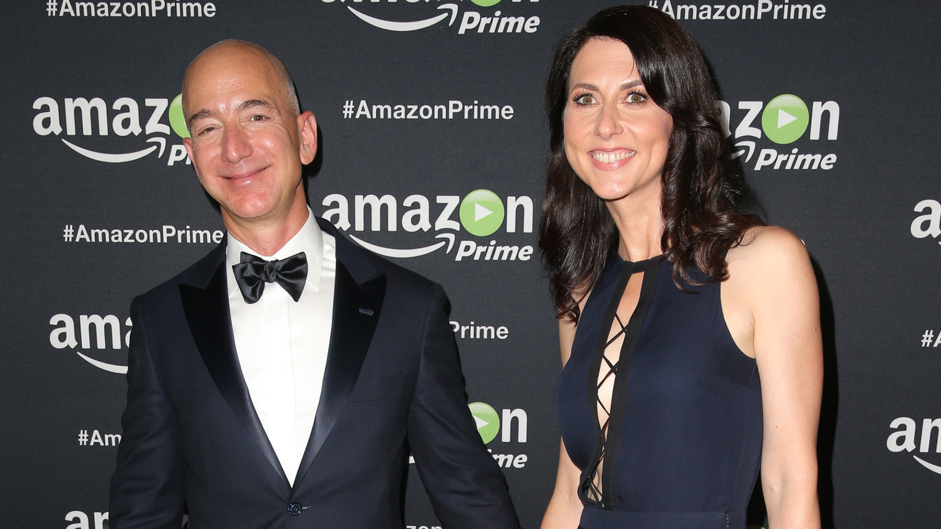 sanity new2fmackenzie scott gifts 80m to howard university ufs0dy