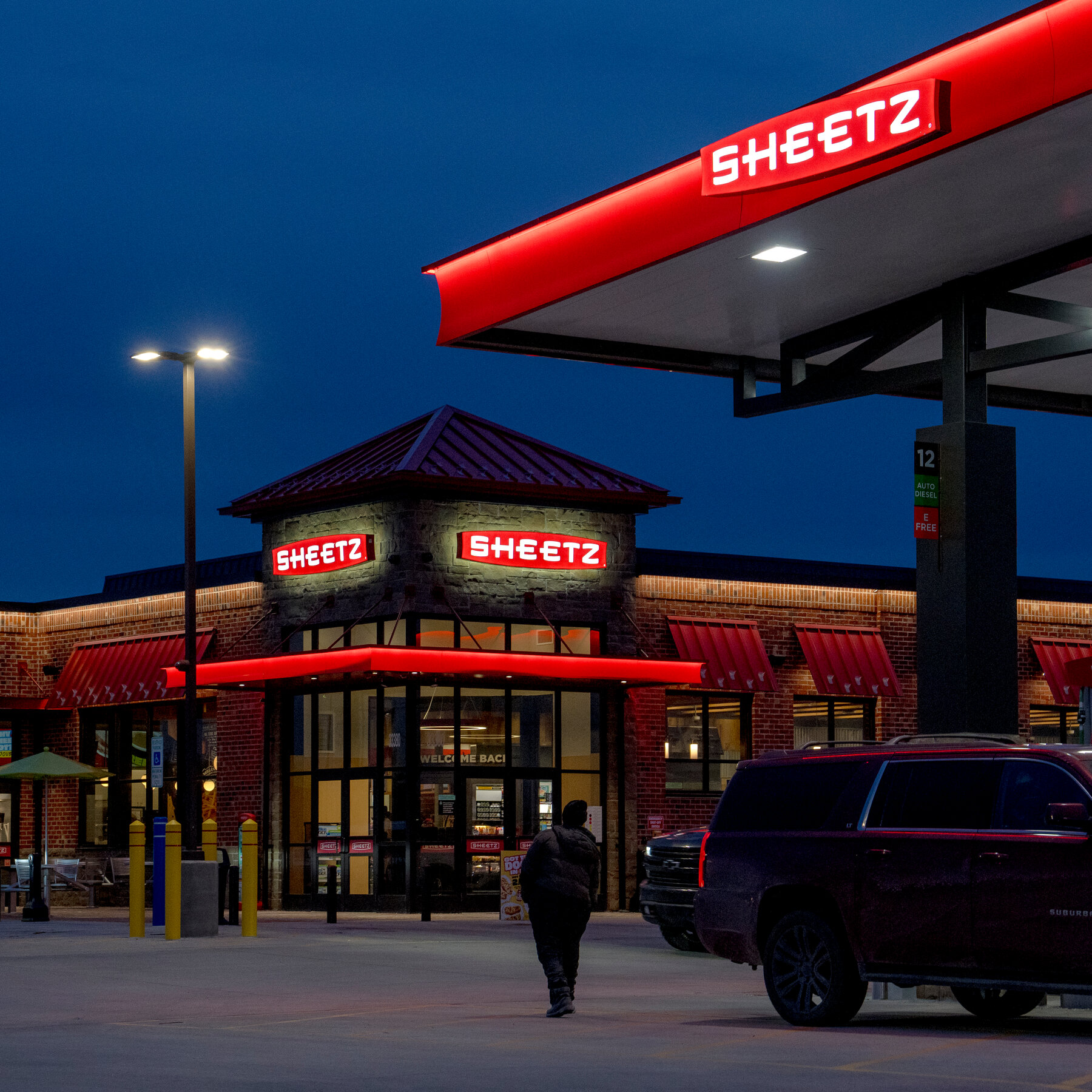 05xp sheetz 02 hltm mediumsquareat3x