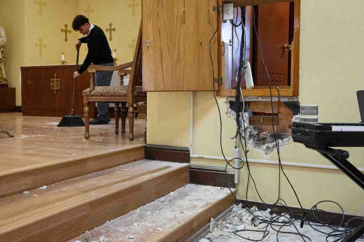 lpt l burglary 0203 dk 01